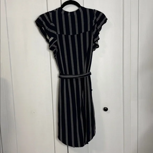 Lucky Brand - Small Striped Navy Dress - Ruffle Shoulder - button down - Picture 6 of 6